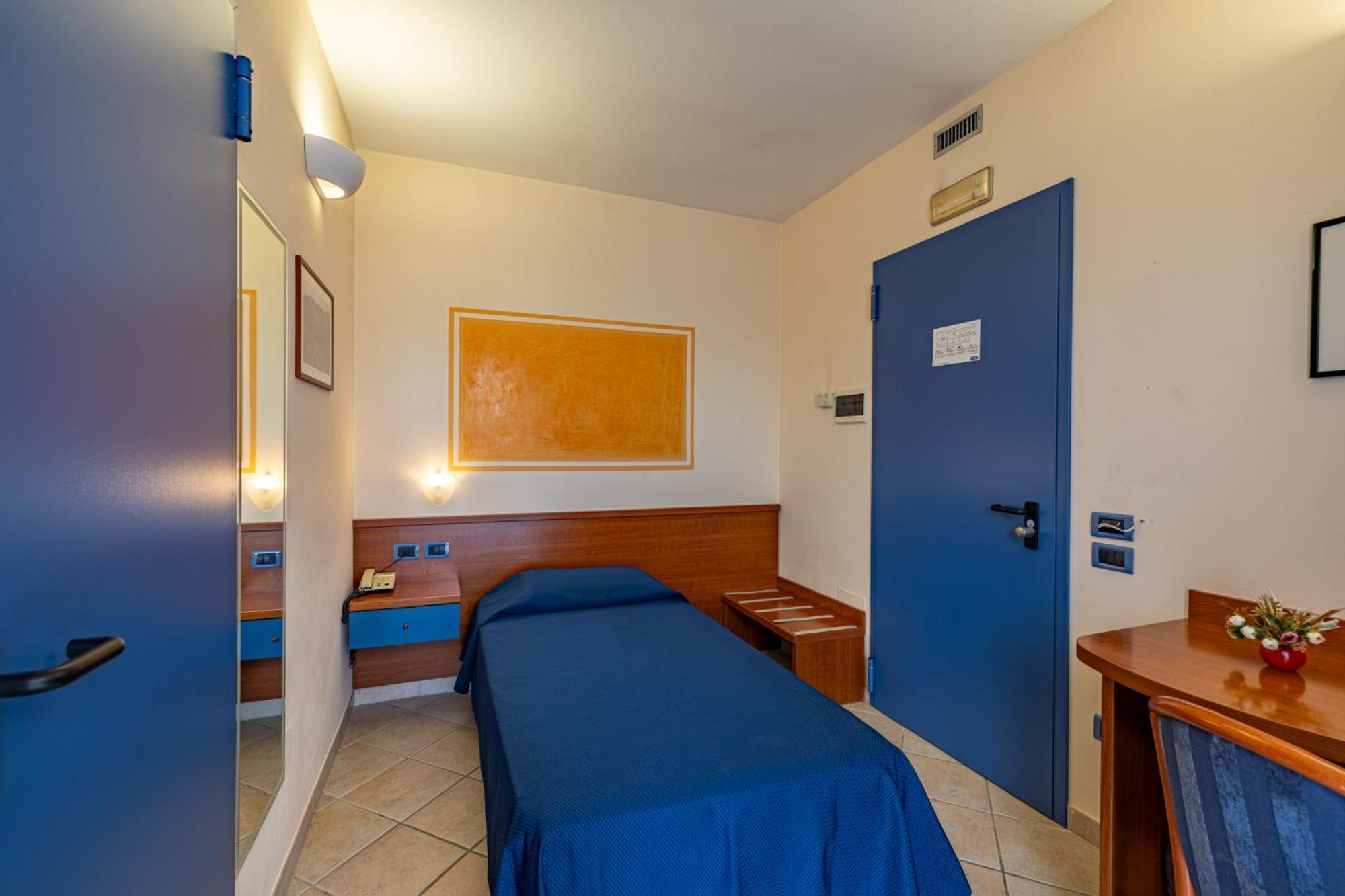 1000 Miglia Hotel Monteroni d'Arbia Exterior photo