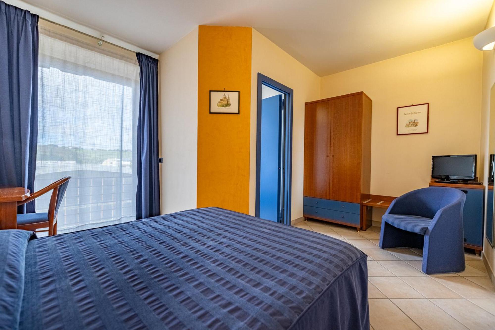 1000 Miglia Hotel Monteroni d'Arbia Exterior photo